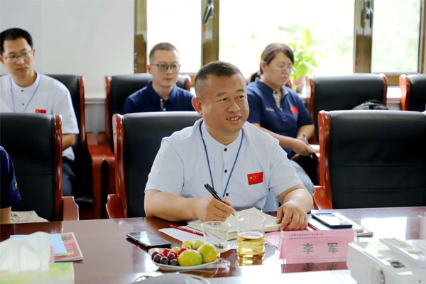 Å·²©ABGÖÐÒ©²Ä¹«Ë¾ÖÖÖ²×ܾÀíÀî¾üÖ÷³Ö×ù̸»á Å·²©ABGÖÐÒ©²Ä¹«Ë¾ÖÖÖ²×ܾÀíÀî¾üÖ÷³Ö×ù̸»á