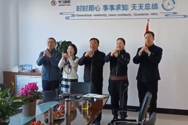 �����´�ף��