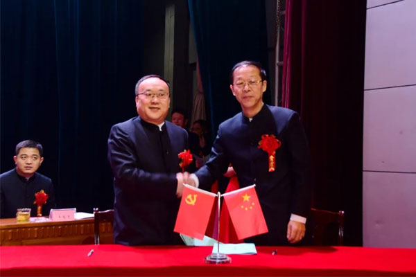 �ŶӴ�����̨��ʦ