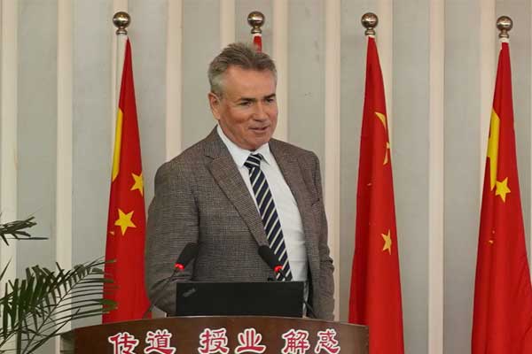 David LewisԺ���ܳ�����